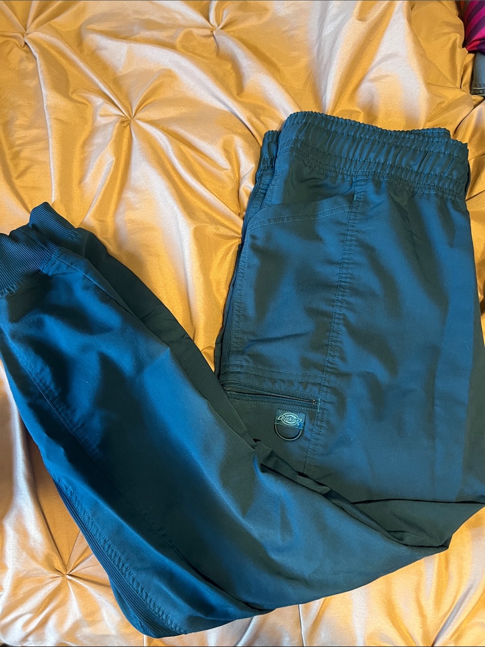 Dickies women’s Teal scrub Jogger Pants
